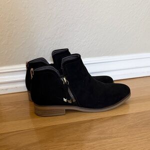 Dr. Scholl's Black Ankle Booties with Tan Sole